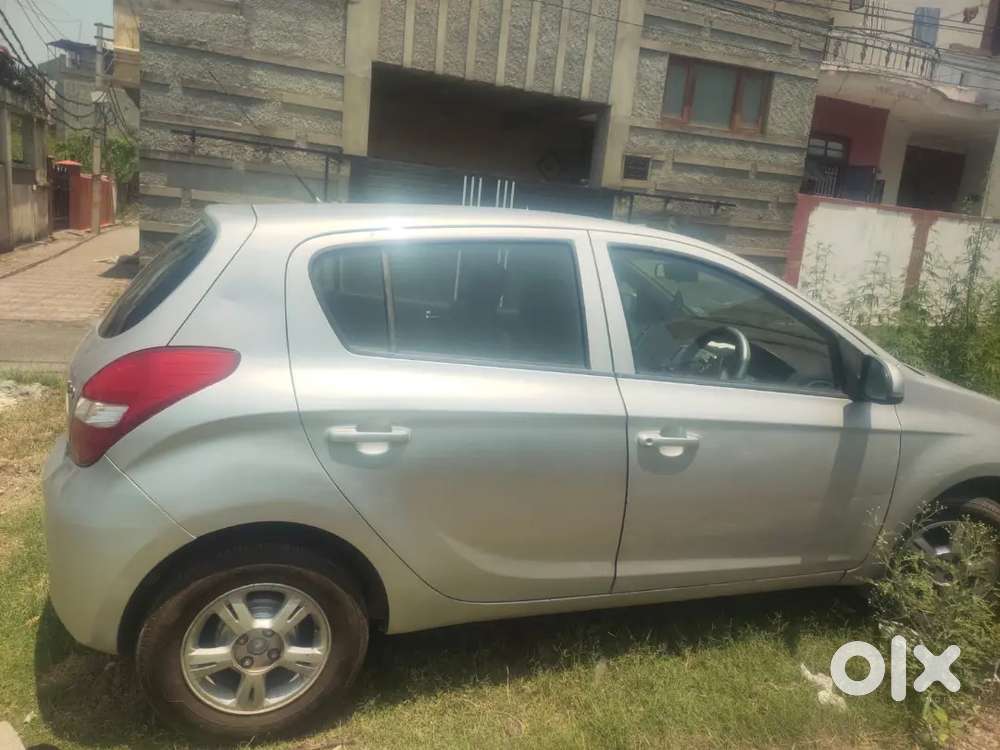 Hyundai I20 2010 Petrol 80000 Km Driven