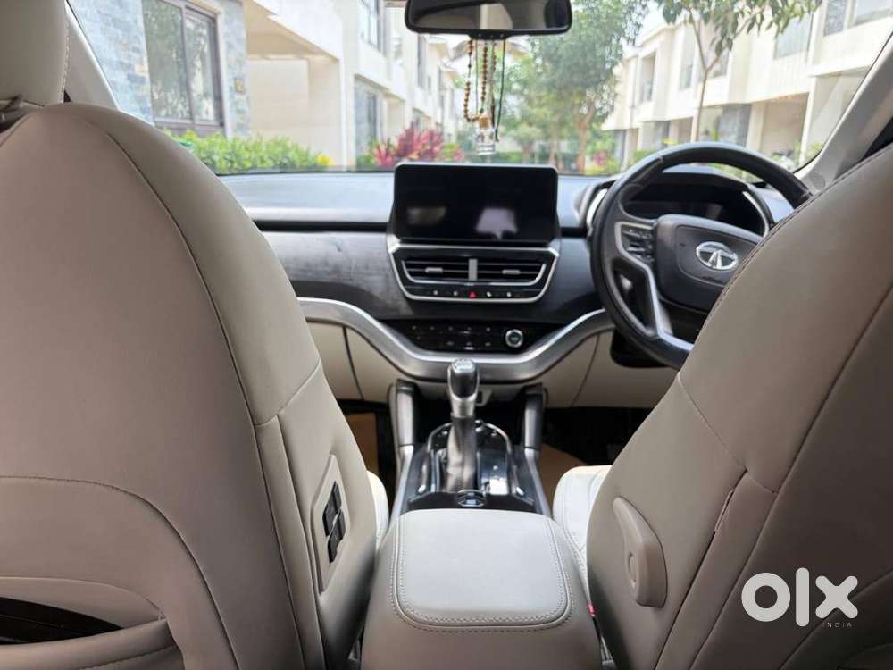 2023 Tata Safari Xza+