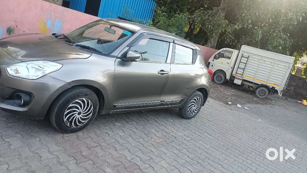 Maruti Suzuki Swift Vxi 2020