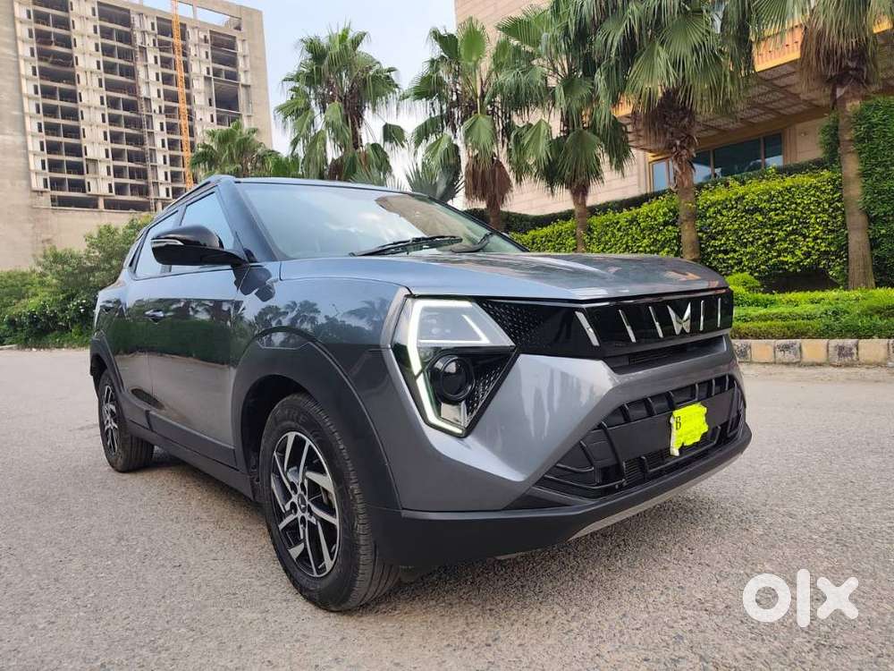 Mahindra Xuv 3xo Ax5 Pm At, 2026, Petrol