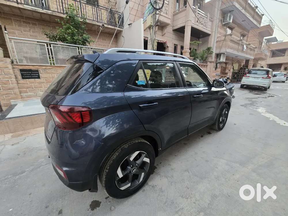 Hyundai Venue 2020 Diesel Well Maintained