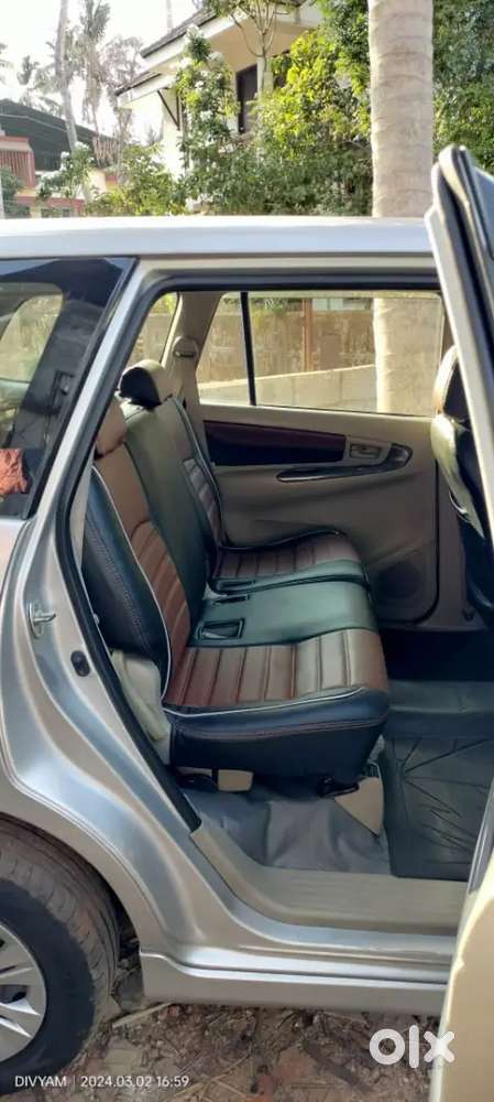 Toyota Innova 2013