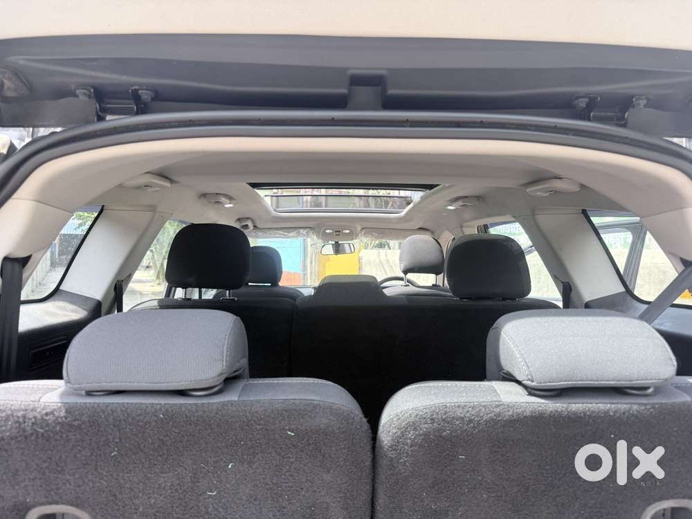 Mahindra Xuv700 2.0 Ax 5 Petrol Mt 7 Str, 2022, Petrol