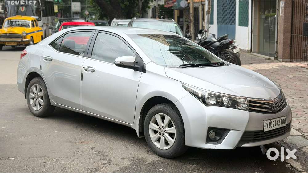 Toyota Corolla Altis 1.8 Sport, 2016, Petrol