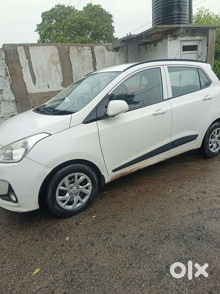 Hyundai Grand I10 Sportz 2018