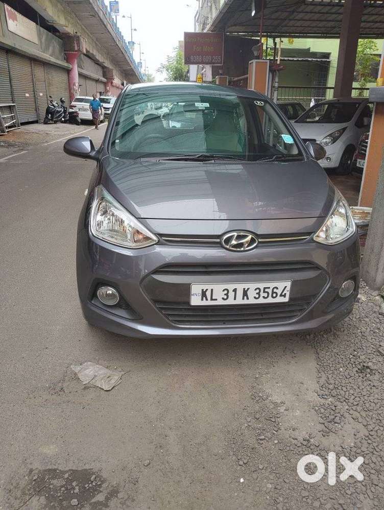 Hyundai Grand I10 2016-2017 Sportz Celebration Edition, 2016, Petrol