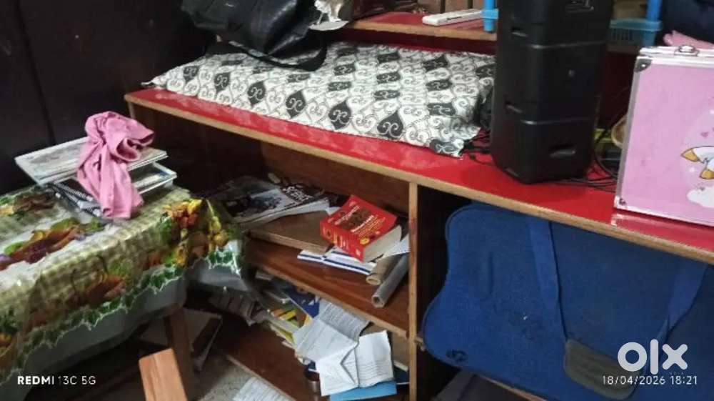 Red Shop Counter