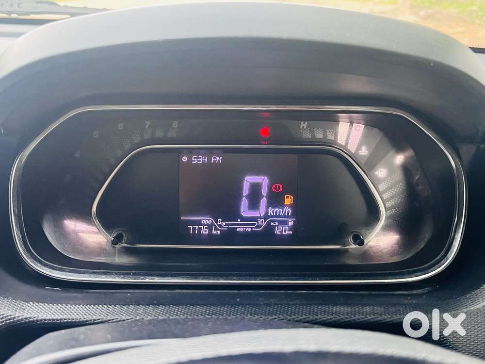 Tata Tiago, 2022, Petrol
