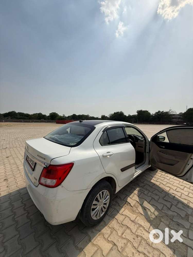 Maruti Suzuki Dzire 2017 Petrol 66386 Km Driven