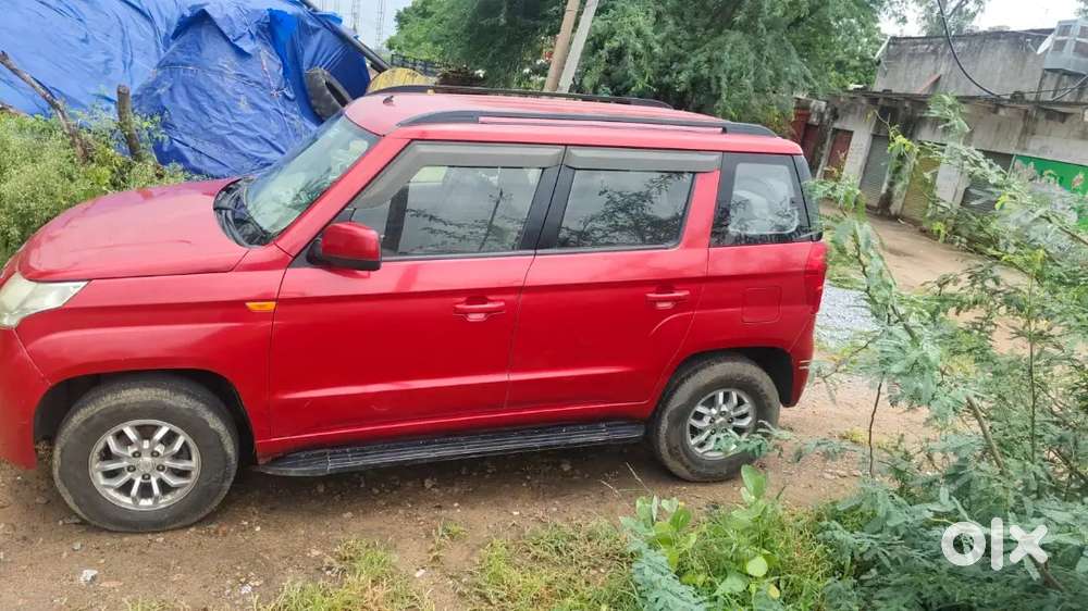 Mahindra Tuv 300 2016