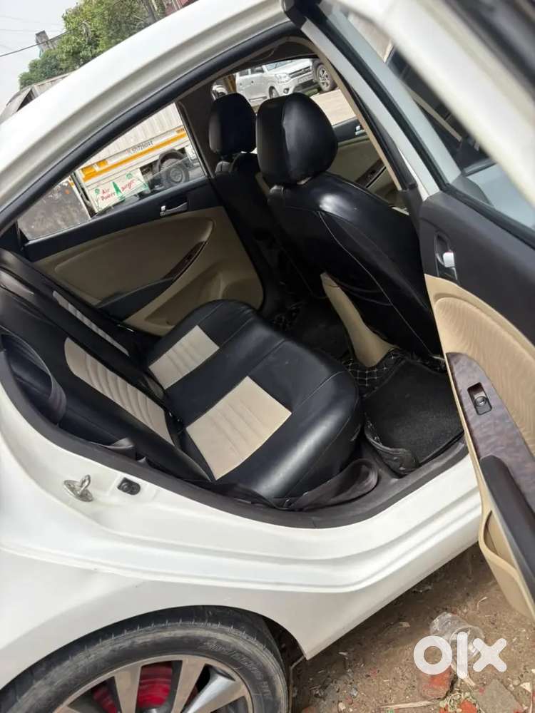 Hyundai Fluidic Verna 2015 Cng & Petrol 78000 Km Driven