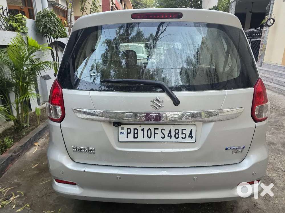 Maruti Suzuki Ertiga 2016 Diesel 102000 Km Driven