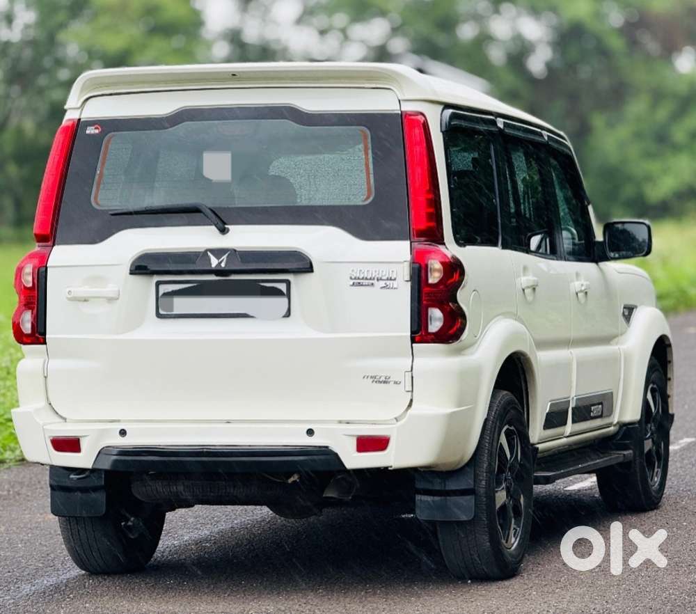 Mahindra Scorpio Classic 2.2 S 11 Mt 7 Str, 2023, Diesel