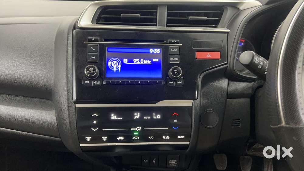 Honda Jazz [2020-2023] 1.2 V I-vtec Mt, 2016, Petrol