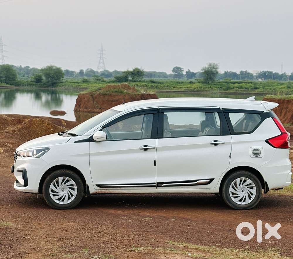 Maruti Suzuki Ertiga 1.5 Vxi, 2022, Petrol