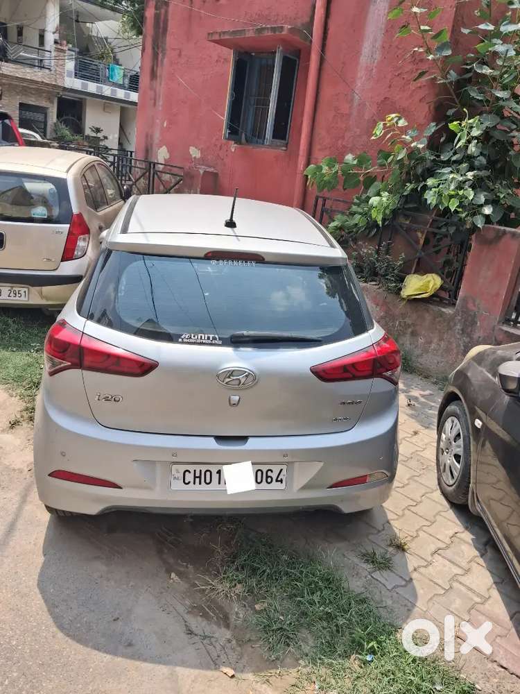 Hyundai I20 Asta (o) 2015 36k Km Driven Only.