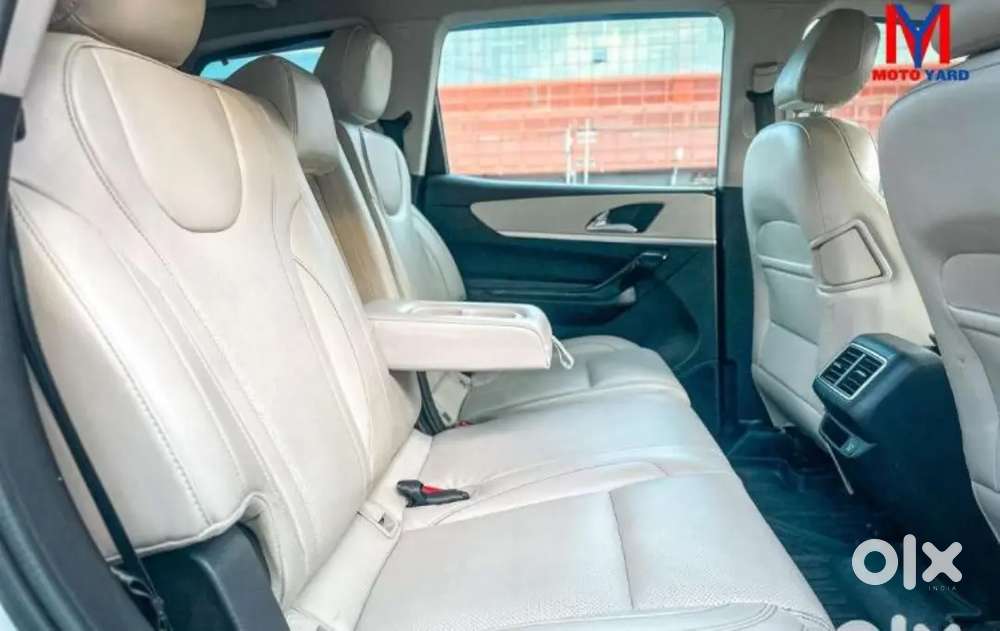 Mahindra Xuv700 2022 Petrol Manual