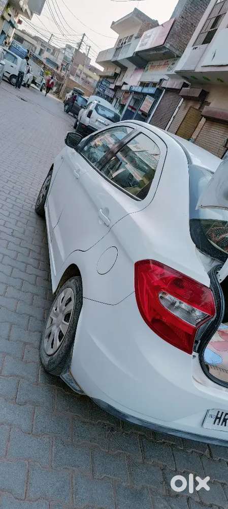 Ford Figo Aspire 2016 Cng & Petrol 84000 Km Driven