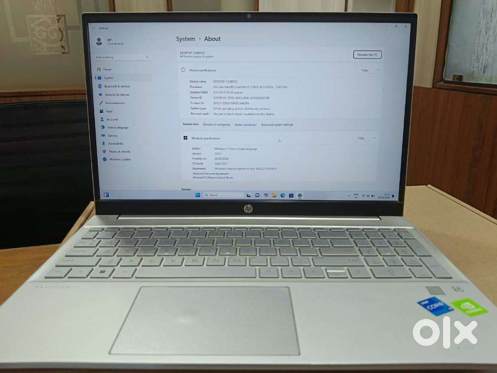 HP PAVILION intel i5 core 16/512 ssd