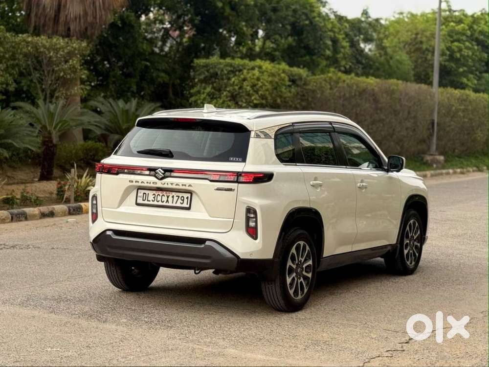Maruti Suzuki Grand Vitara 1.5 Alpha Plus Intelligent Hybrid Ecvt, 2..