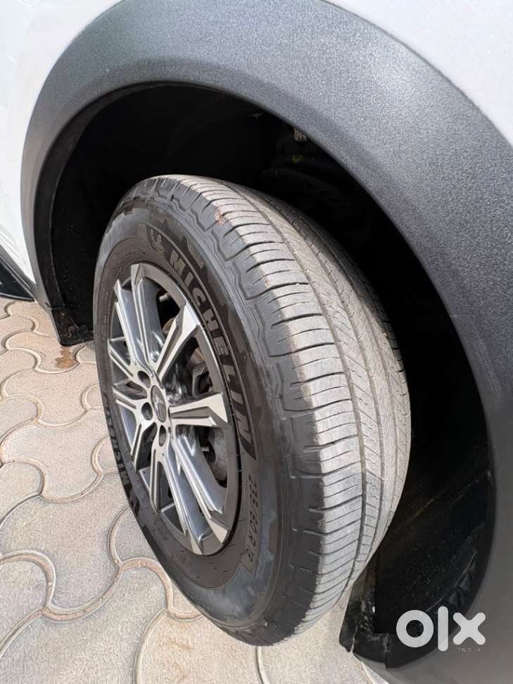 Mahindra Xuv700 2.2 Ax 7 Diesel At Str Awd, 2022, Diesel