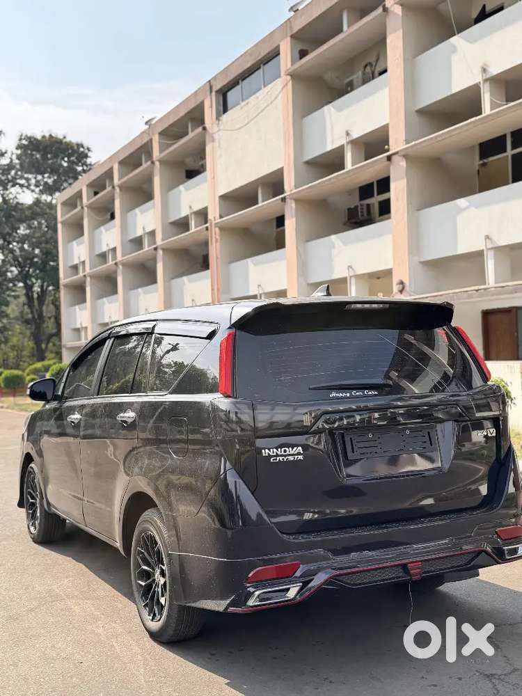 Toyota Innova Crysta 2021 Diesel Well Maintained