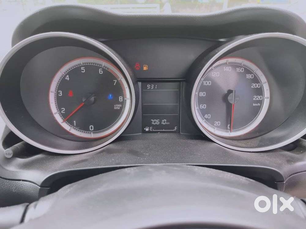 Maruti Suzuki Swift Vxi 1.2 Abs Bs-iv, 2018, Petrol