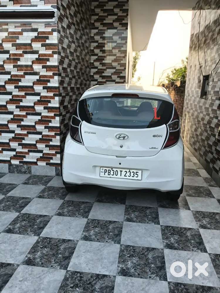Hyundai Eon 2016 Petrol 32000 Km Driven