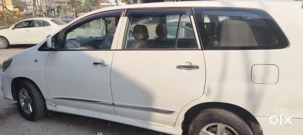 Toyota Innova 2014 Diesel Well Maintained