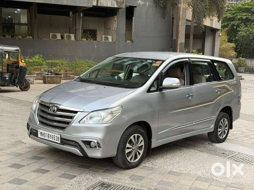 Toyota Innova 2015 Diesel 180000 Km Driven