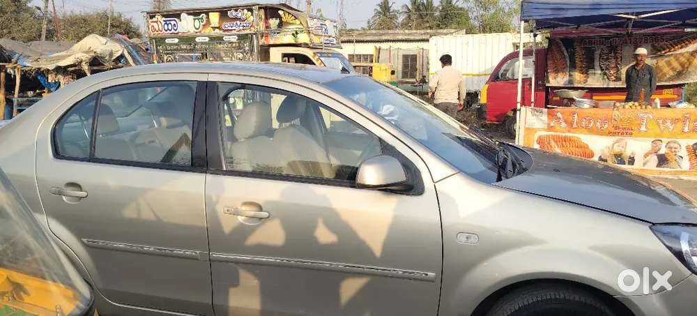 Ford Fiesta 20 Petrol 115000 Km Driven