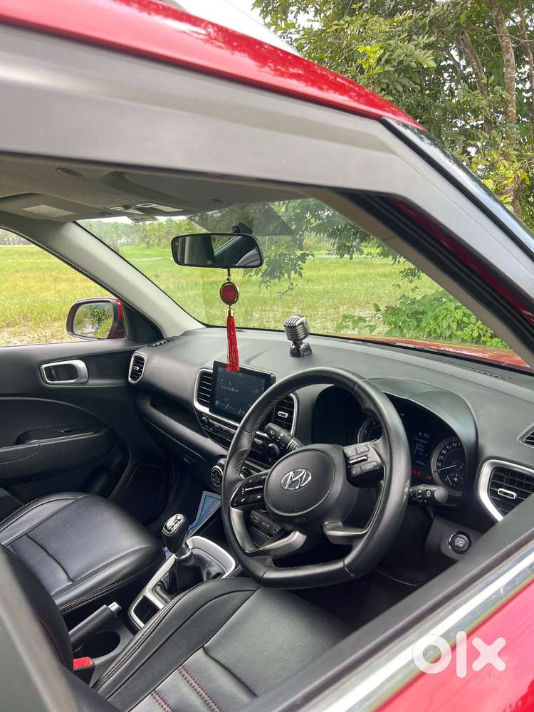 Hyundai Venue Sx (o) Mt 1.5 Diesel, 2021, Diesel