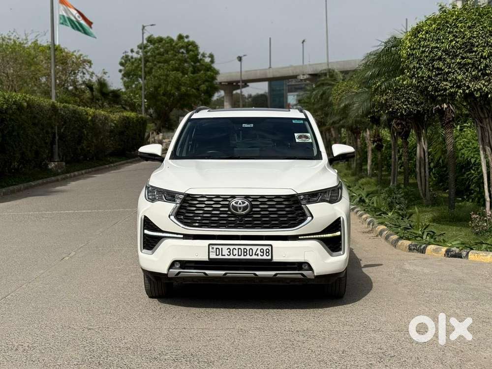 Toyota Innova Hycross 2.0 Zx Hybrid 7 Str, 2024, Petrol