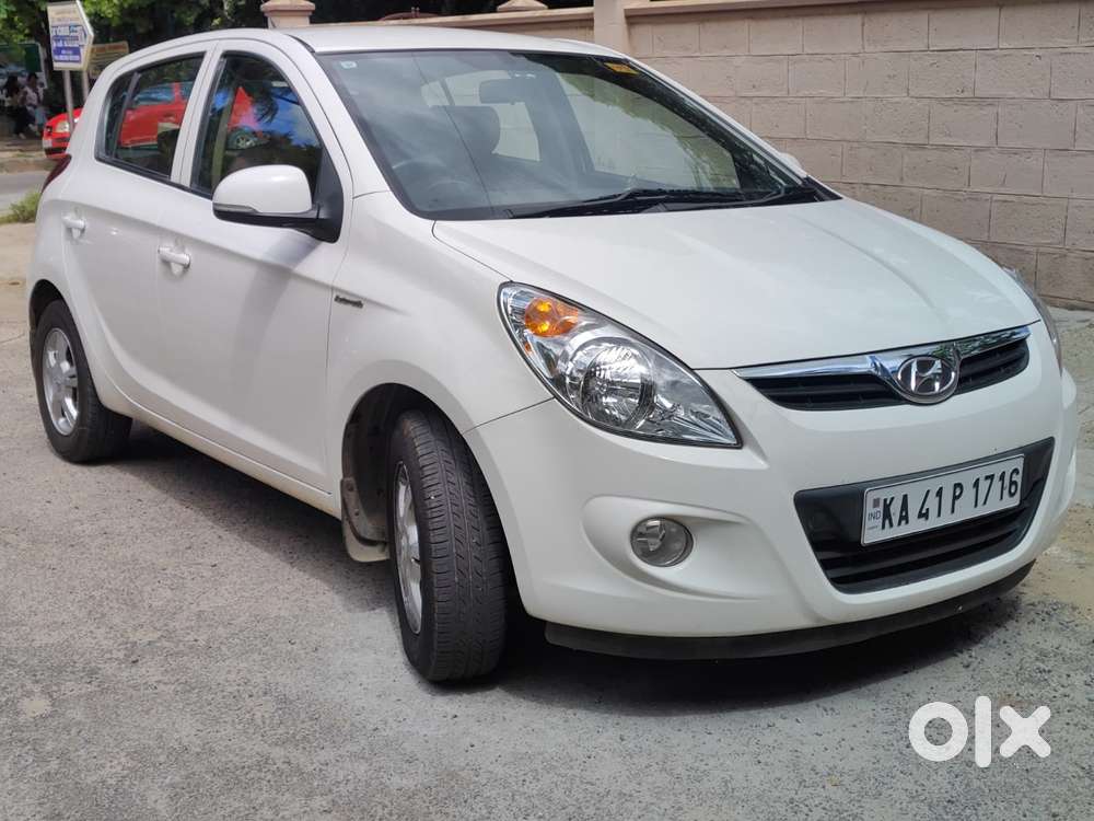 Hyundai I20 1.4 Asta At With Avn, 2011, Petrol