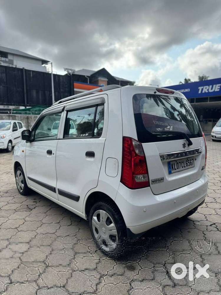 Maruti Suzuki Wagon R 1.0 Vxi Amt, 2017, Petrol