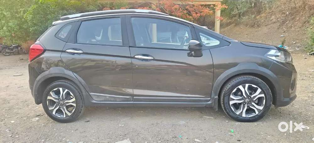 Honda Wr-v 2017 Petrol Well Maintained,insurance Available