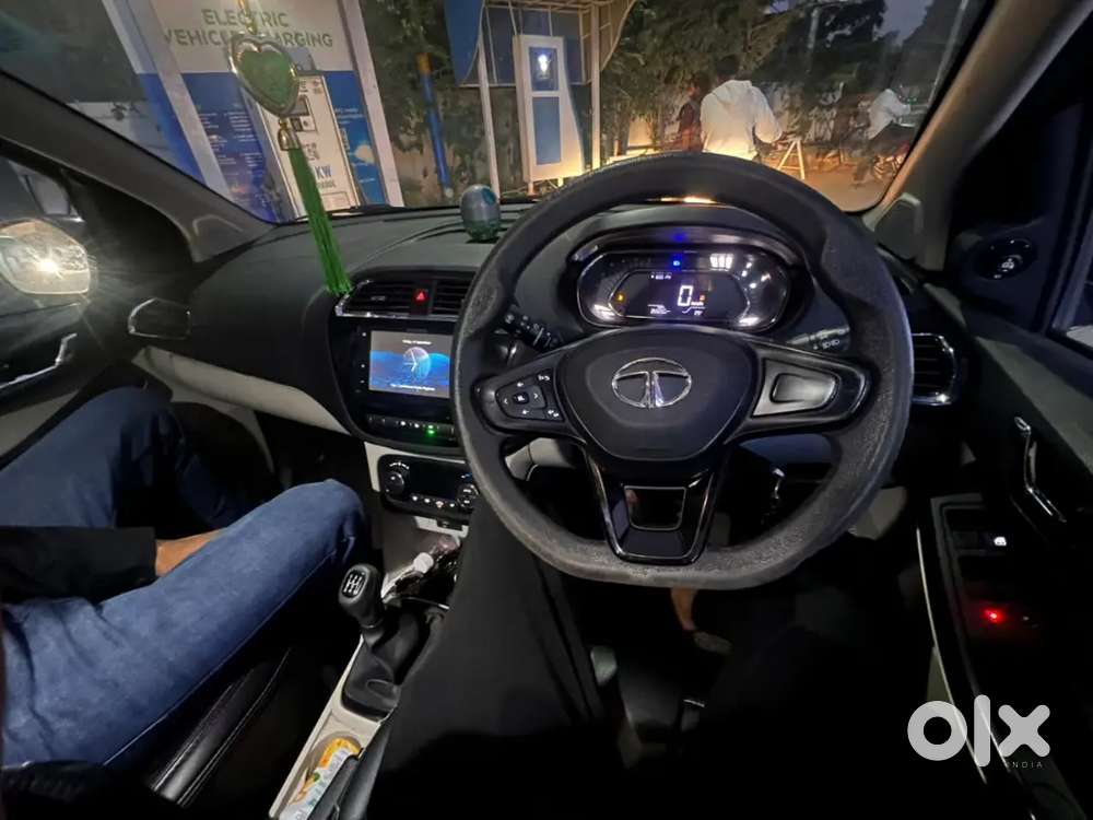 2022 Tata Tiago Cng Manual With Low Km Driven