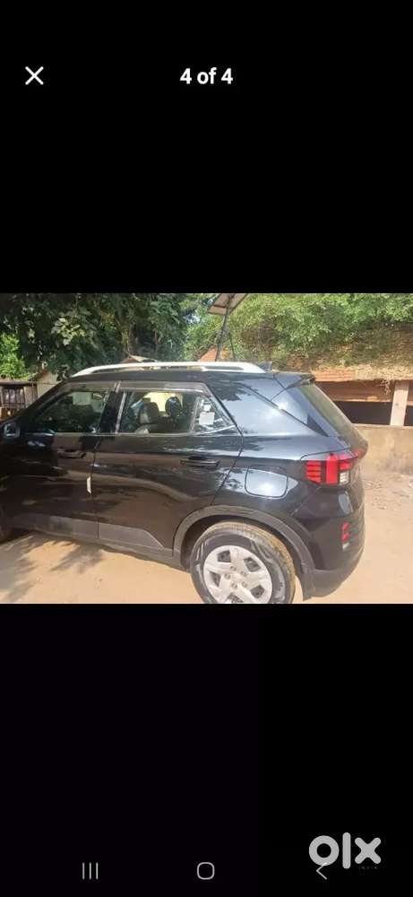 Hyundai Venue 2022 Petrol Well Maintained Complete Company Maintained