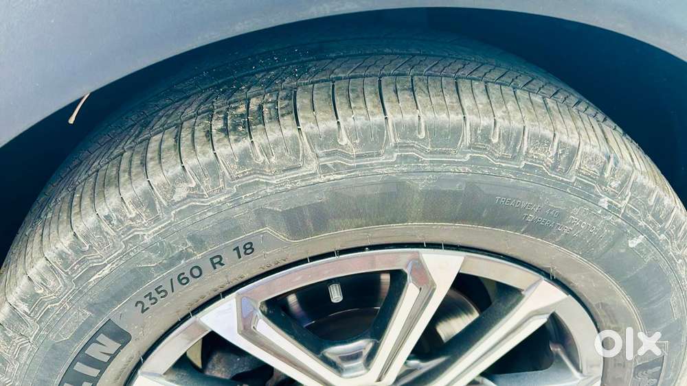 Mahindra Xuv700 2.2 Ax 7 Diesel At Str, 2023, Diesel