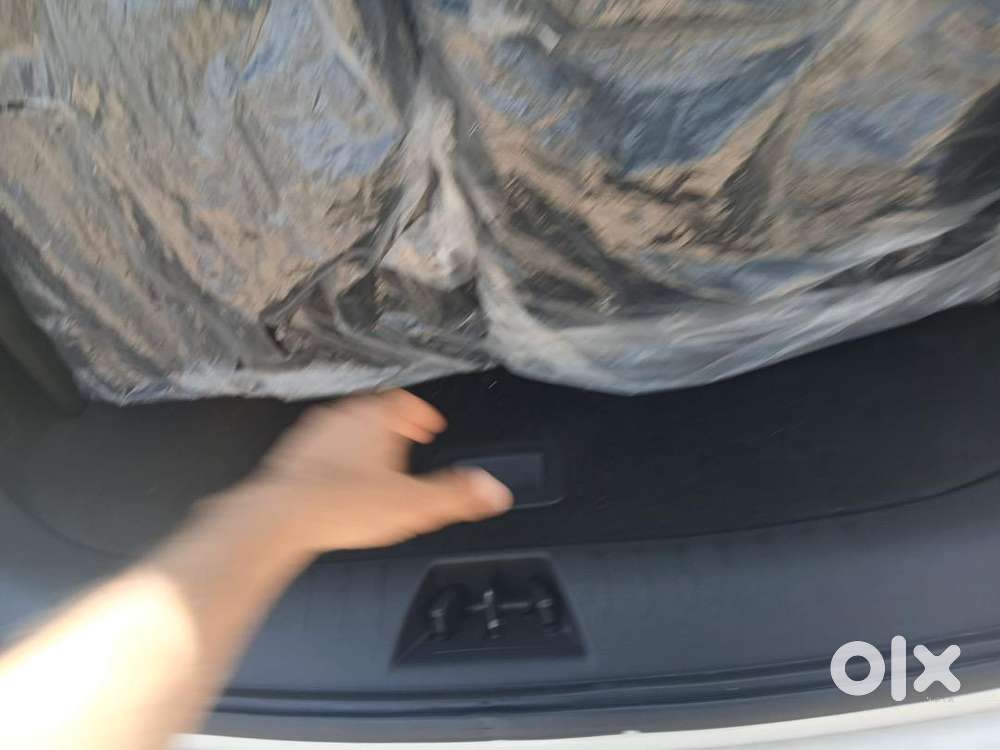 Mahindra Xuv700 2024 Diesel 20900 Km Driven