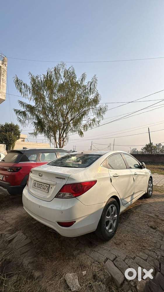 Hyundai Verna 2012
