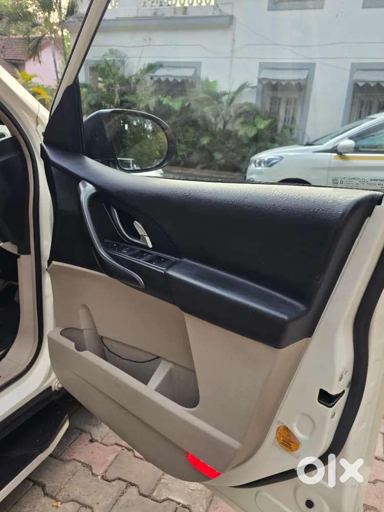 Mahindra Xuv500 W9 At, 2018, Diesel