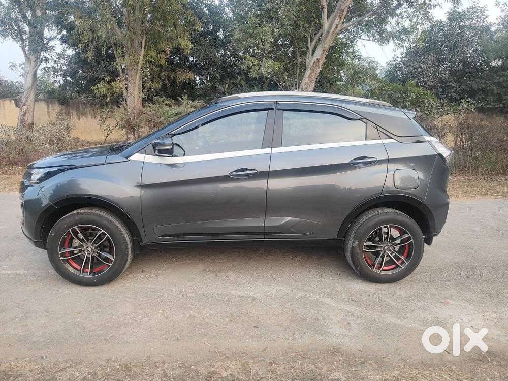 Tata Nexon 1.2 Revotron Xma Amt (s), 2020, Petrol