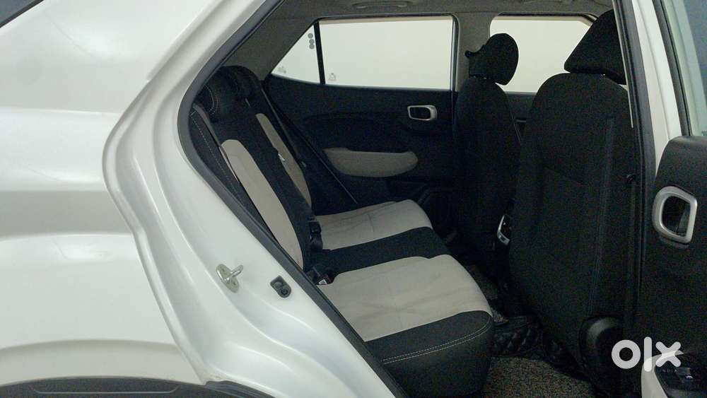 Hyundai Venue [2022-ongoing] 1.5 Crdi Sx, 2023, Diesel