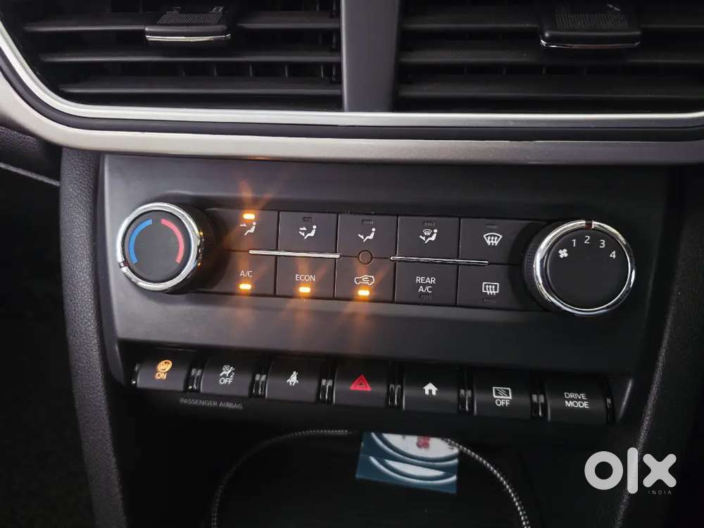 Brand New Condition 7 Seater Ax5 Xuv700 For Sale