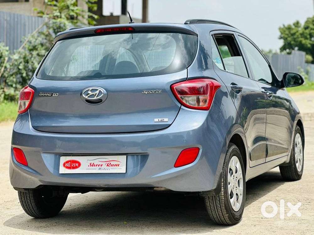 Hyundai Grand I10 Sportz, 2017, Petrol