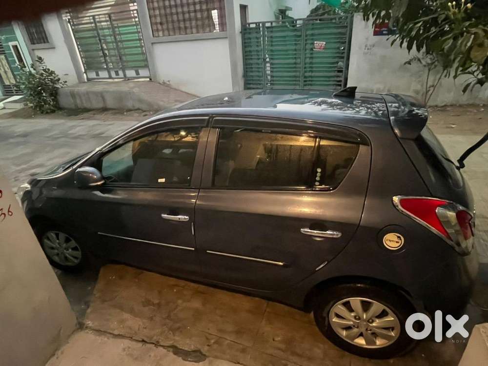 Hyundai 2013 Car Automatic 53300 Km