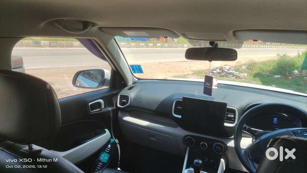 Hyundai Venue Petrol Manual 2023