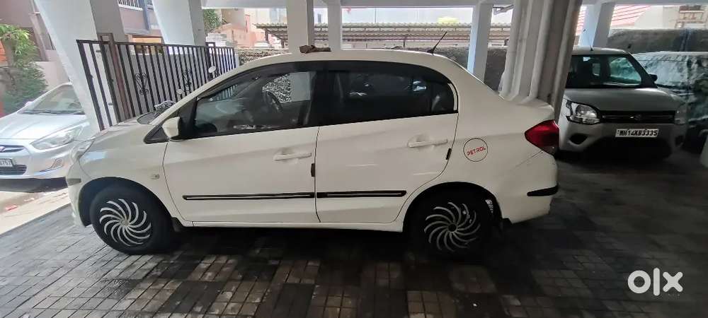 Honda Amaze 2013 Petrol Well Maintained