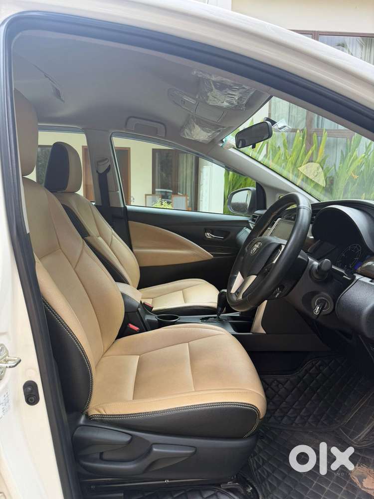 Toyota Innova Crysta [2020-ongoing] 2.4 Gx 7 Str, 2021, Diesel
